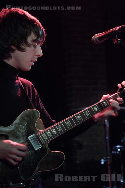 THE RASCALS - 2008-12-01 - PARIS - La Maroquinerie - Miles Kane